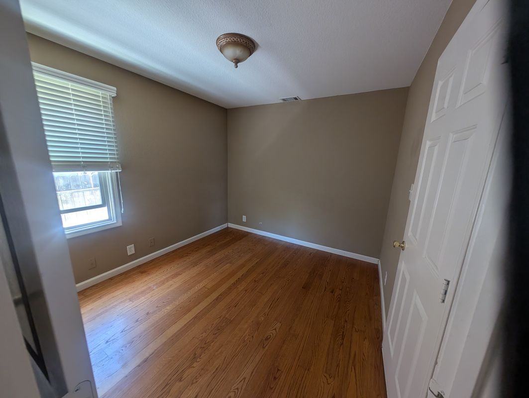 2830 14th Ave - Photo 3 of 19
