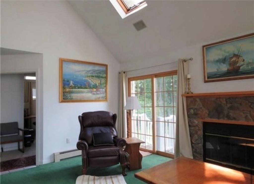 48 Bellevue Ave - Photo 7 of 24