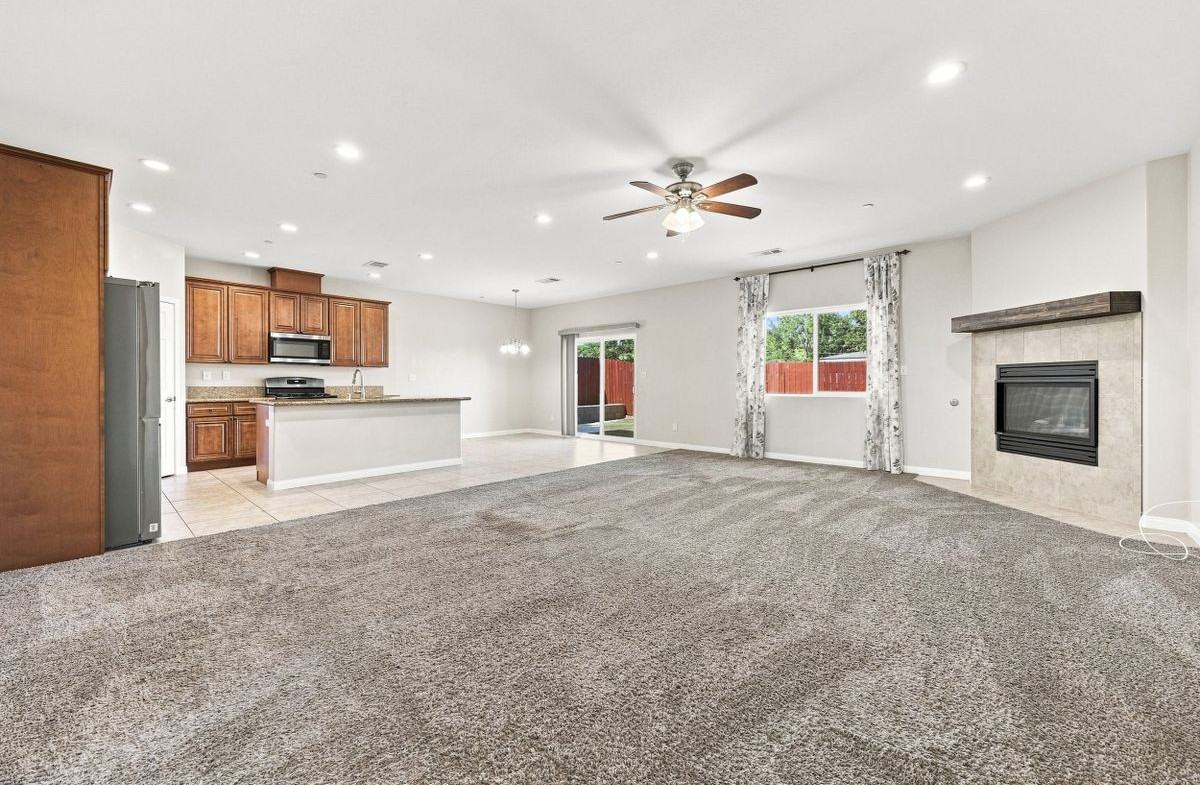 805 Mulberry St - Photo 4 of 37