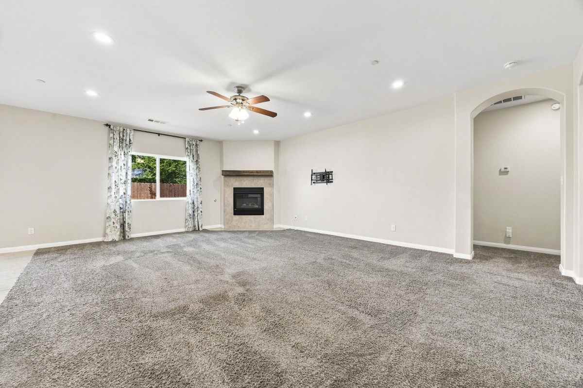 805 Mulberry St - Photo 7 of 37