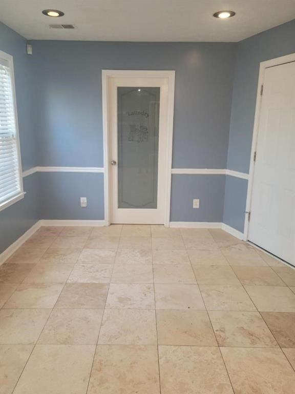 2777 Green Estates Dr - Photo 4 of 22