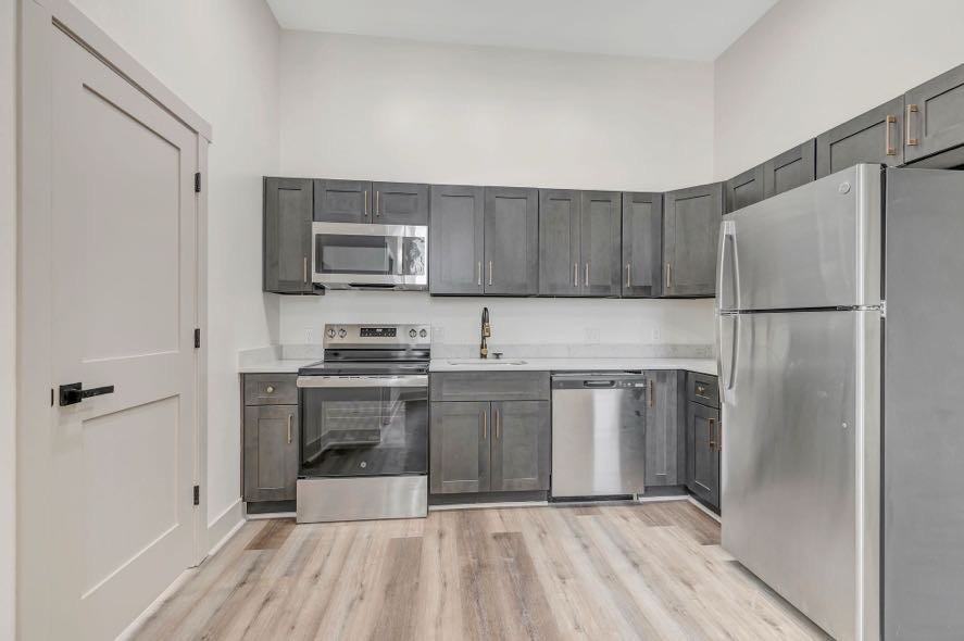 1901 Baymiller St #2A - Photo 2 of 5