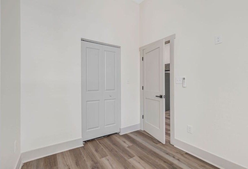 1901 Baymiller St #2A - Photo 3 of 5