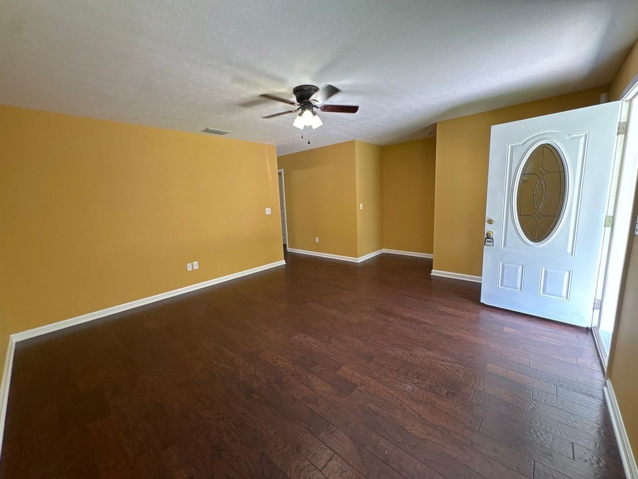 504 Wheeler St - Photo 4 of 21