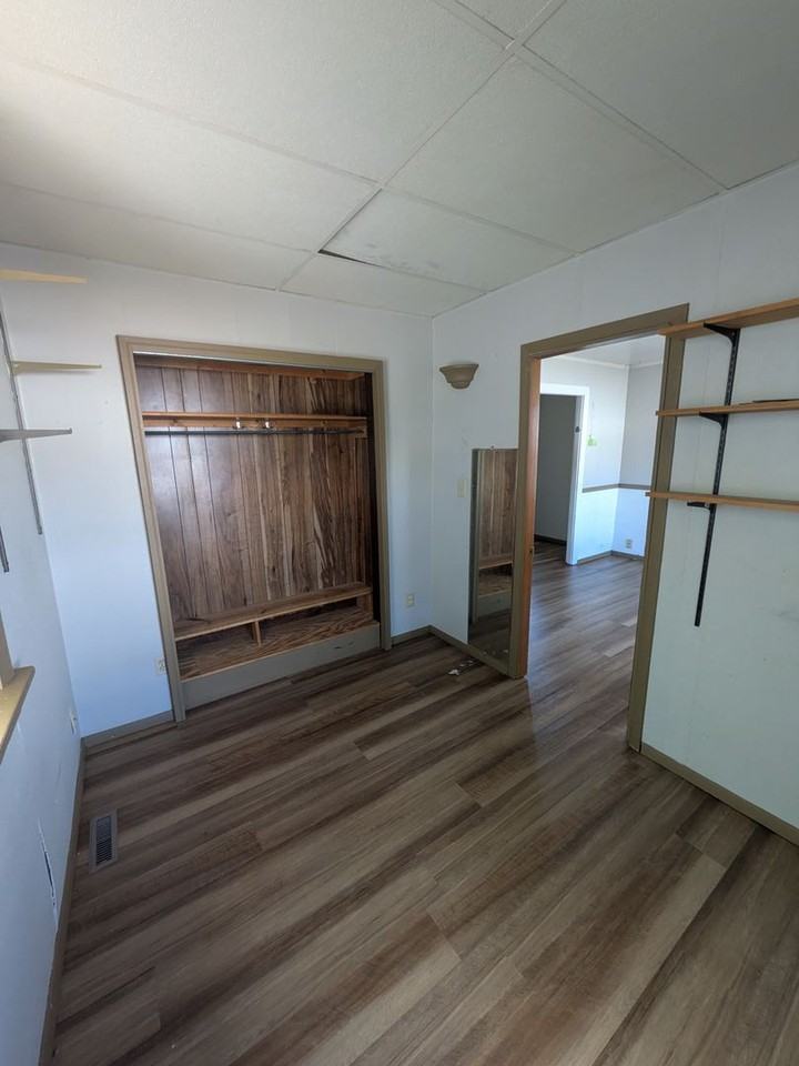1001 Park St #B - Photo 3 of 14