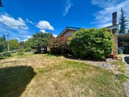 featured image of 2516 Huron St