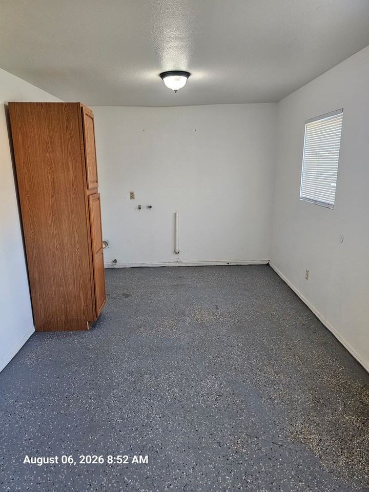 407 S Santa Clara St - Photo 5 of 9