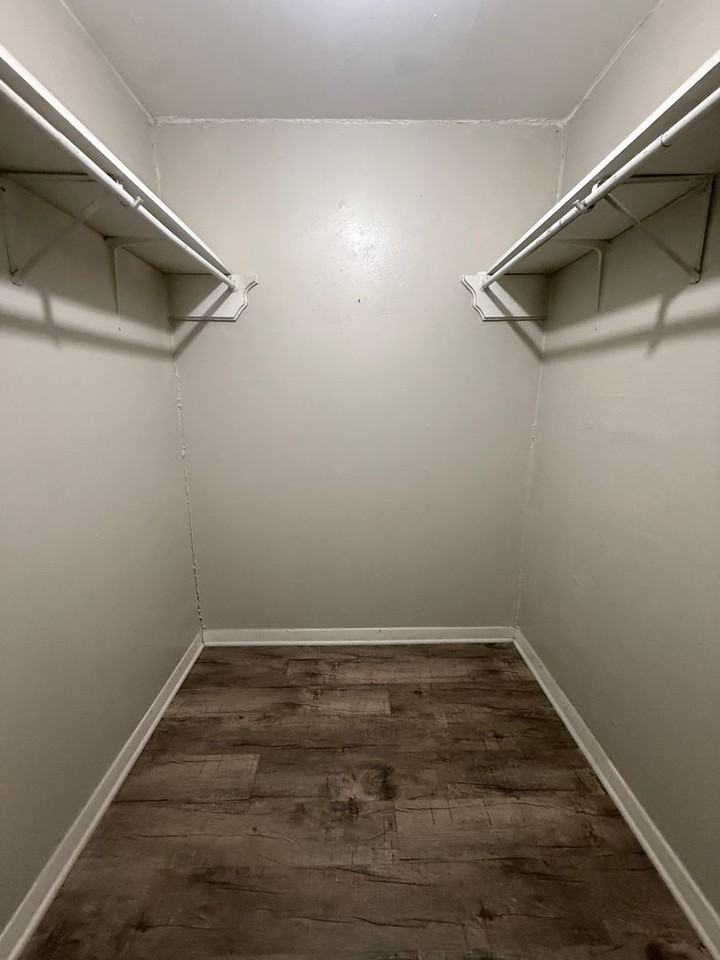 1102 Lilac Dr - Photo 7 of 23