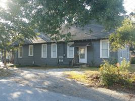 featured image of 1318 Forest Ave