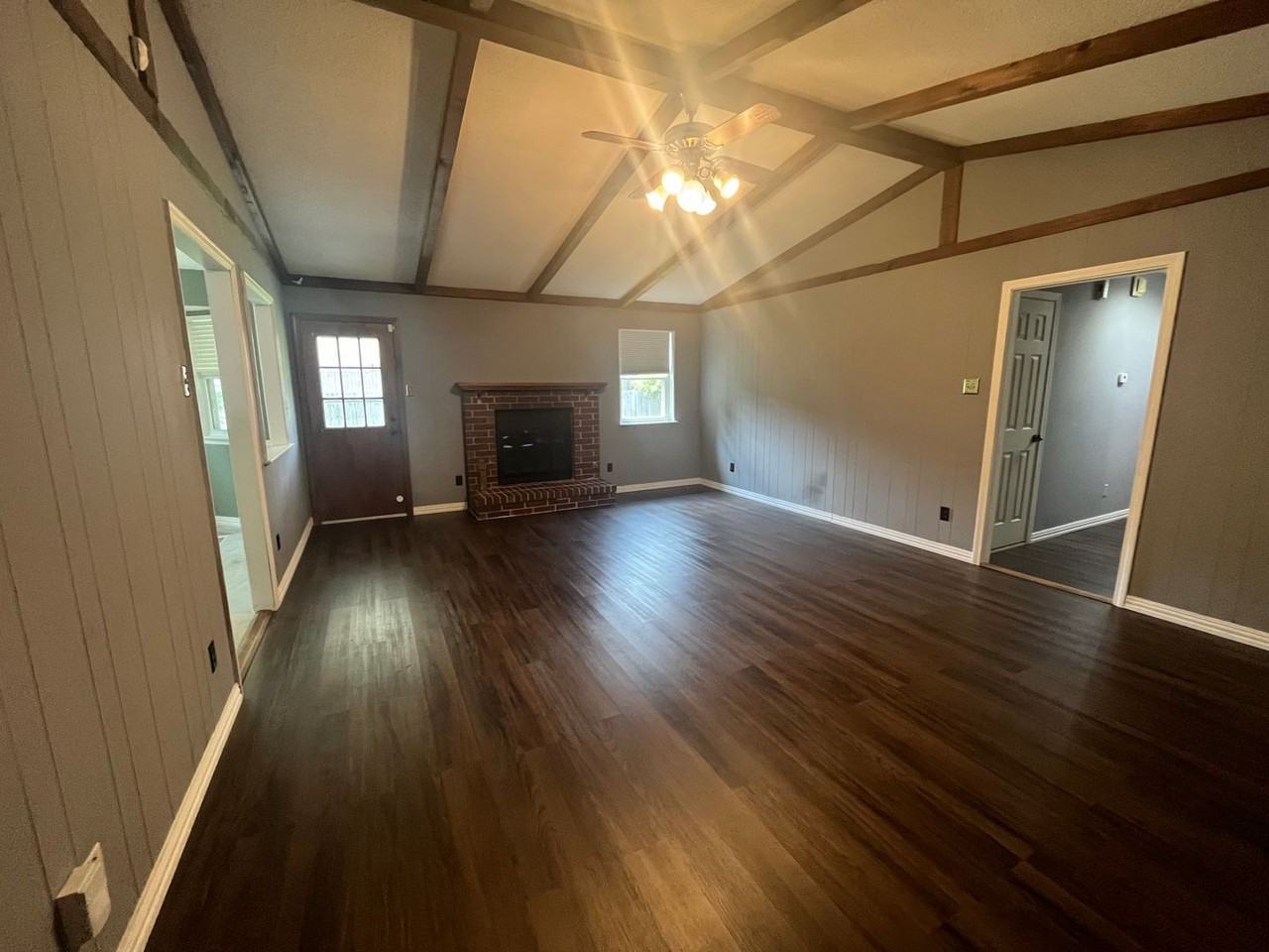 8405 Oak Ridge Rd - Photo 2 of 25
