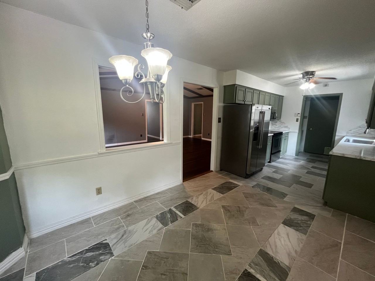 8405 Oak Ridge Rd - Photo 5 of 25