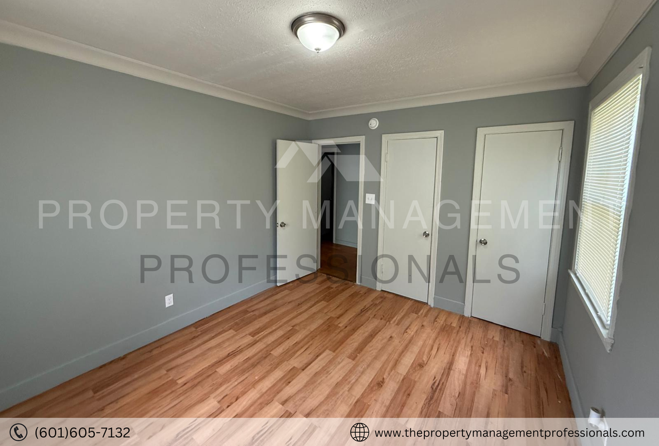 348 Colonial Dr - Photo 7 of 22