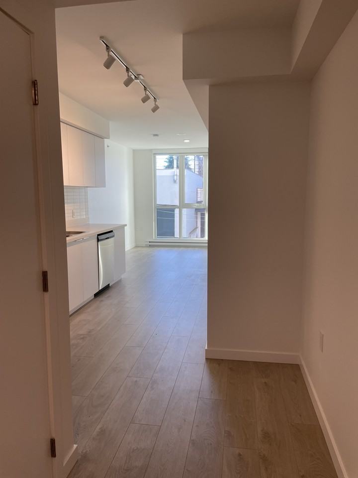 1463 West 8th Avenue #402 - Photo 5 of 6