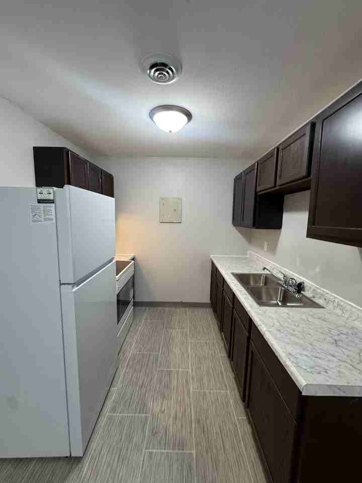 Taylor's Place Apartments - Photo 3 of 24