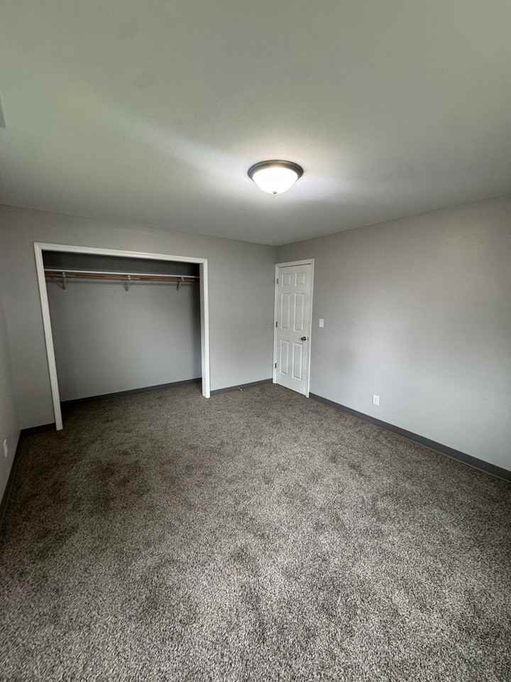 Taylor's Place Apartments - Photo 7 of 24