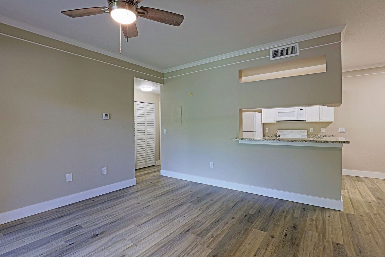 11540 11540 Villa Grand 1207 - Photo 6 of 15