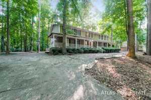 featured image of 201 Highland Park Dr