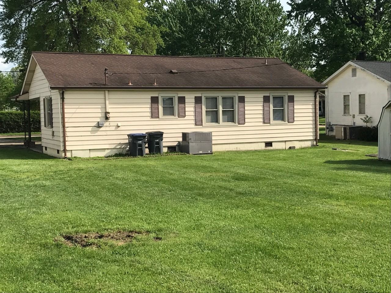 824 Oakdale Rd - Photo 6 of 6