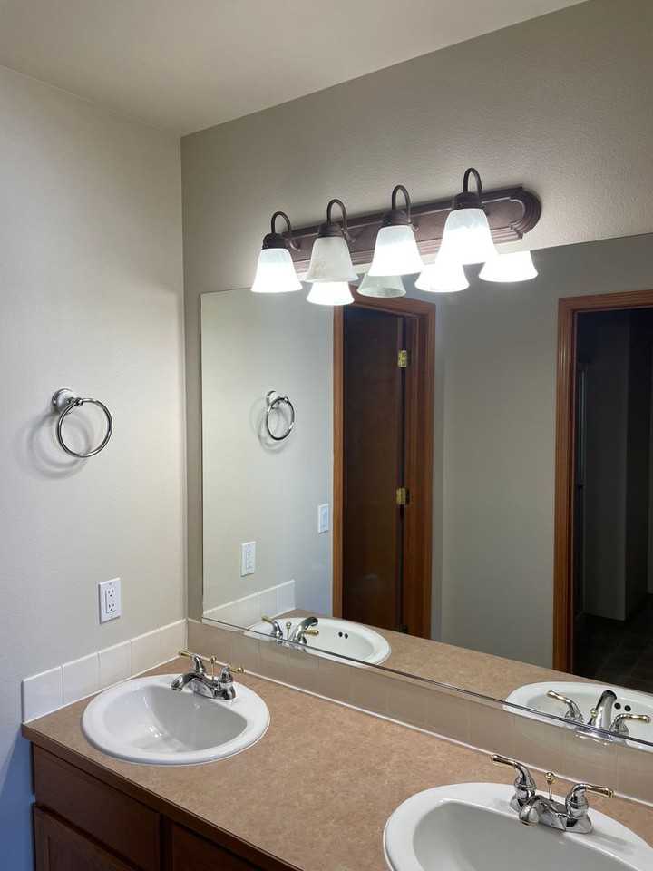 1200 E Warm Springs Ave - Photo 6 of 12