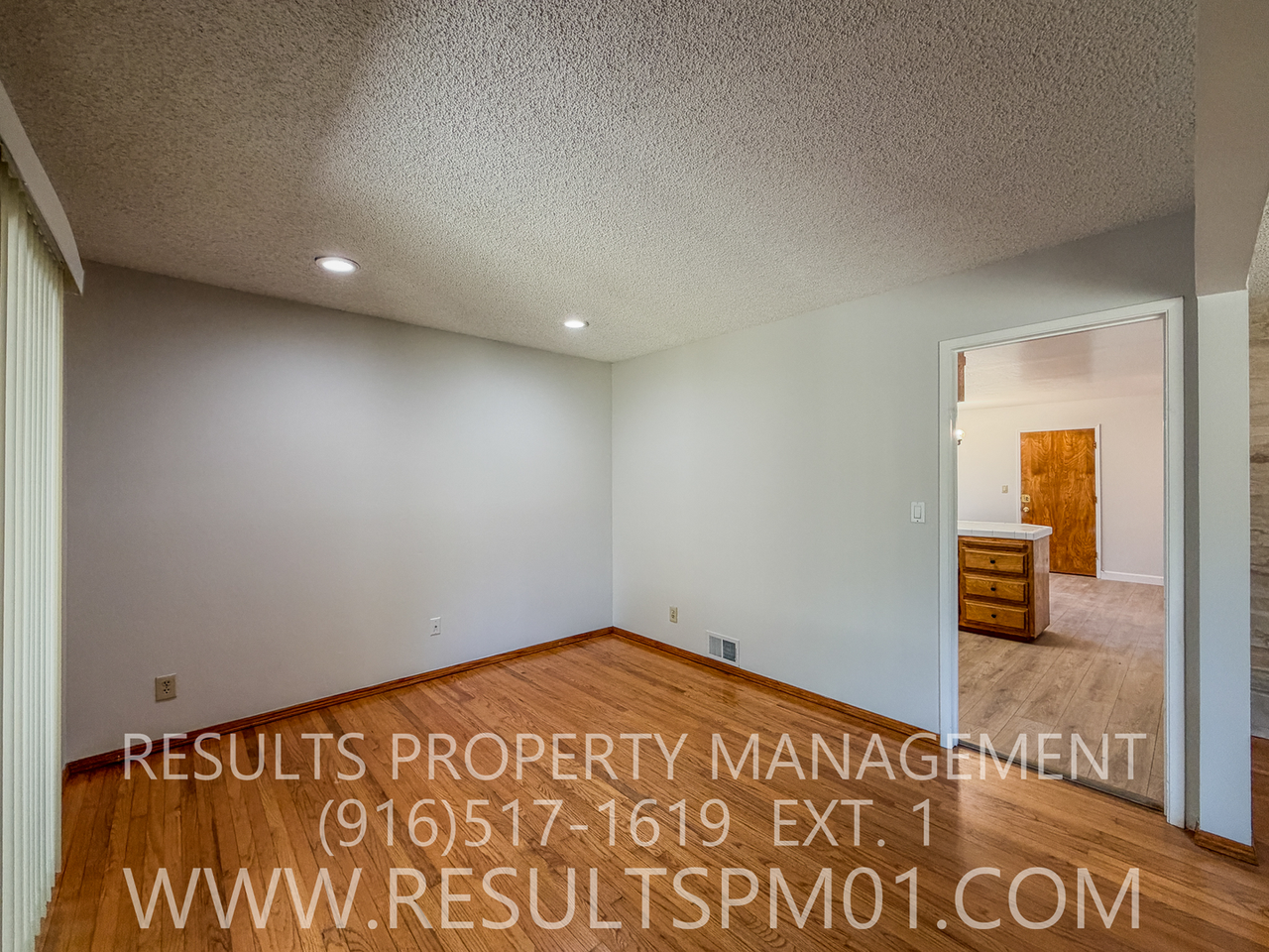 6936 Brookcrest Way - Photo 6 of 28