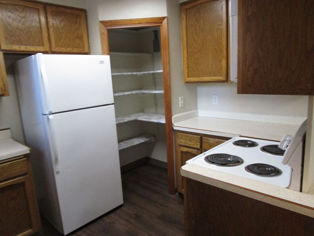 1320 Se 5th St - Photo 6 of 16