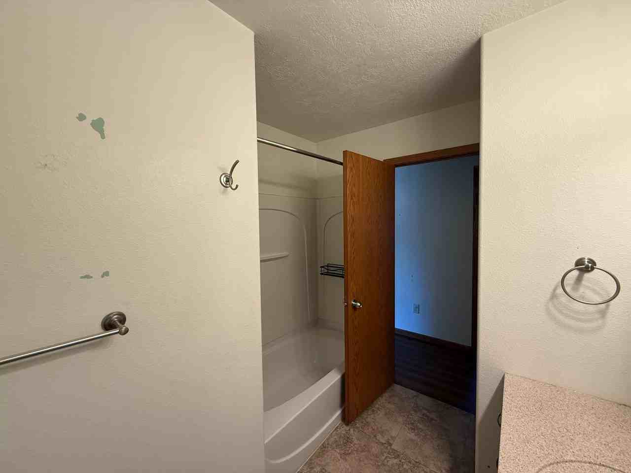 1815 3rd Ave Se - Photo 7 of 23