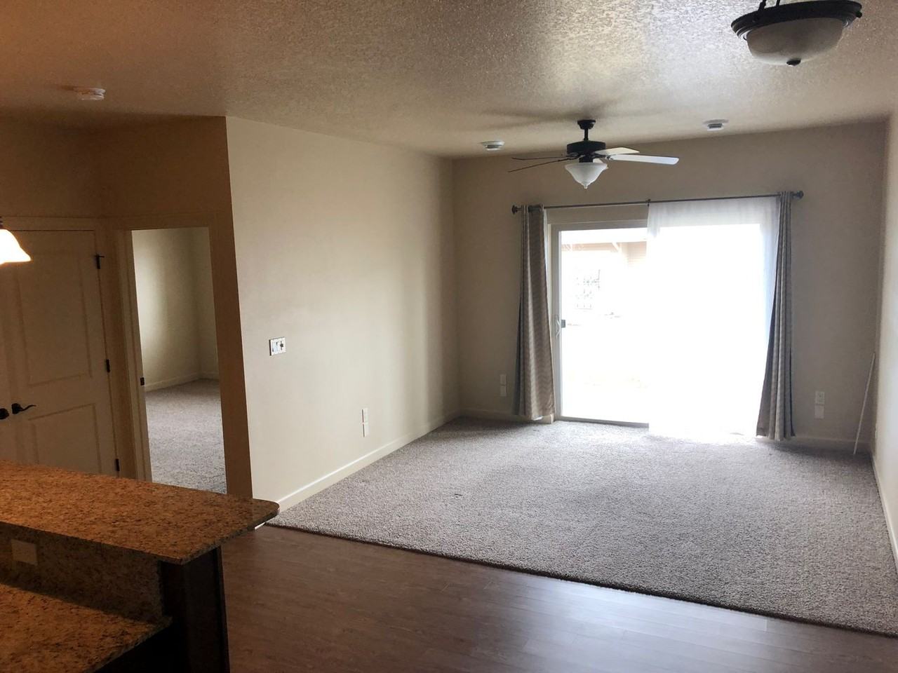 2810 Bobcat Dr - Photo 6 of 13