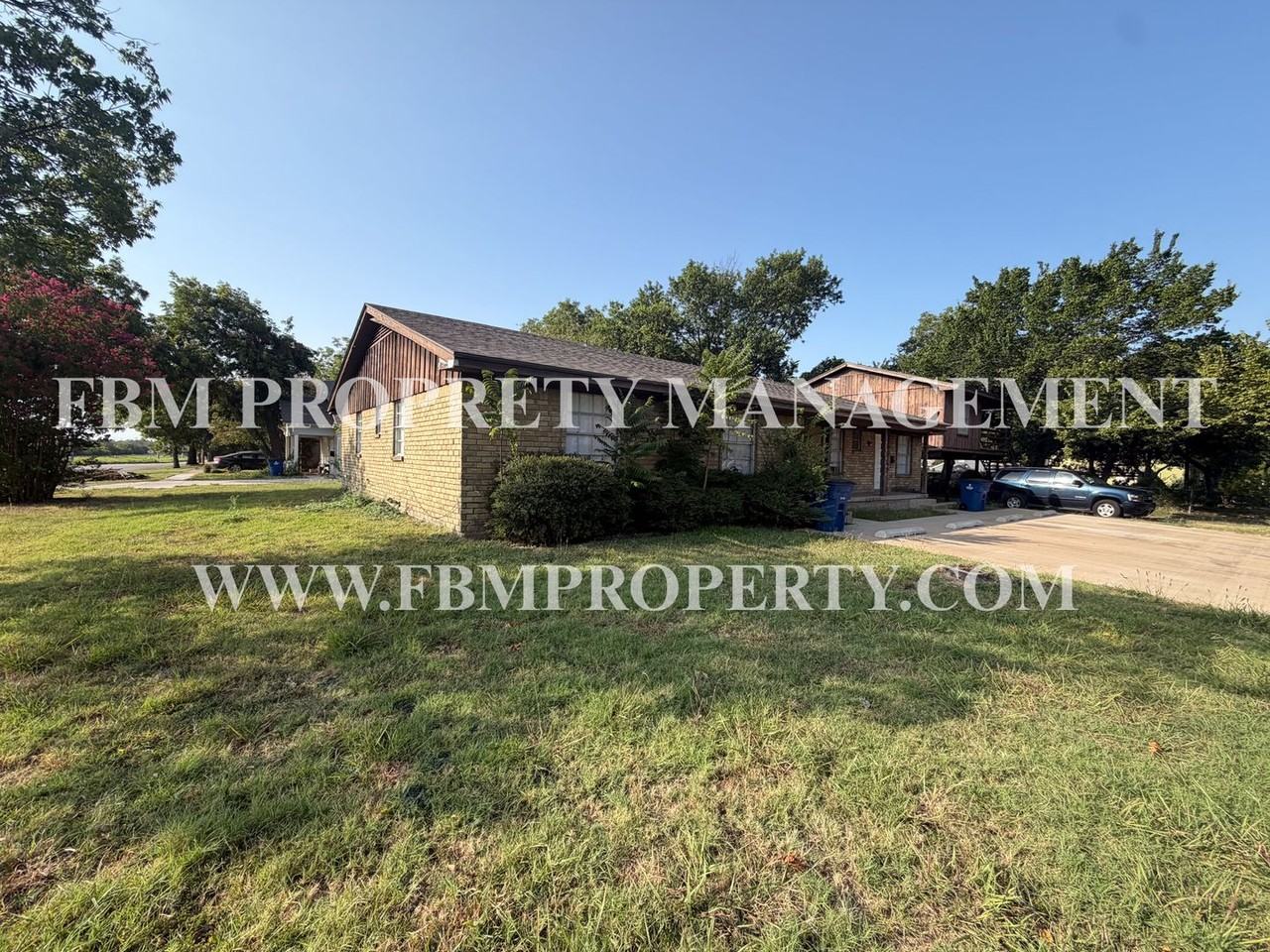 101 W Latimer St #A - Photo 2 of 19