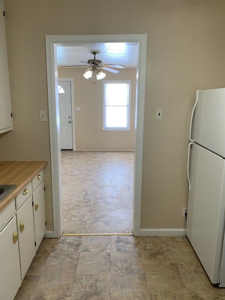 3817 S Ong St - Photo 2 of 11