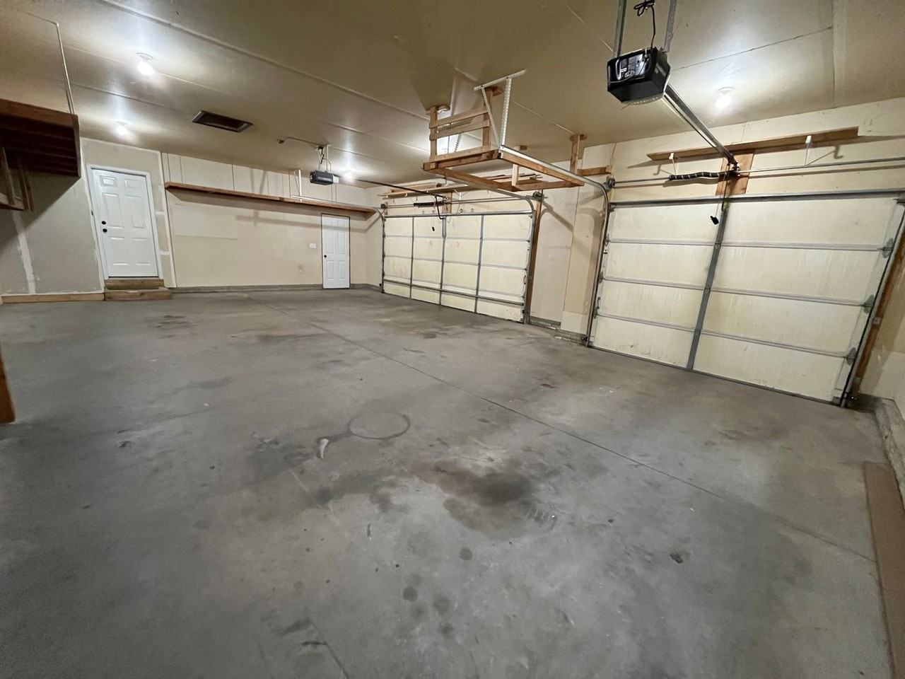7913 W 48th St - Photo 4 of 49