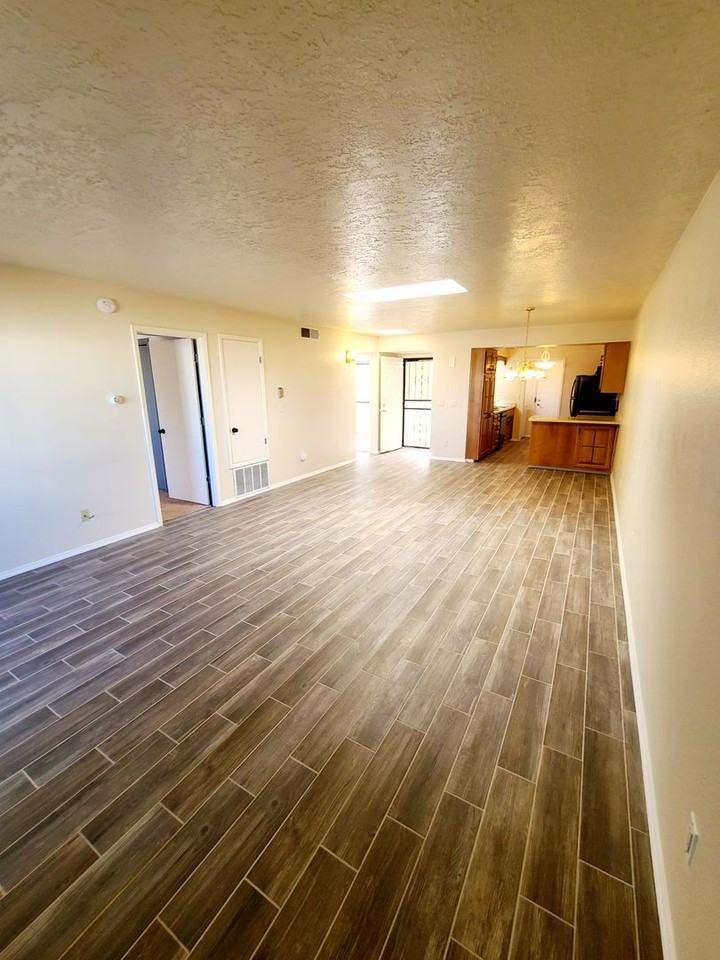 13119 Alice Ave Ne - Photo 6 of 20