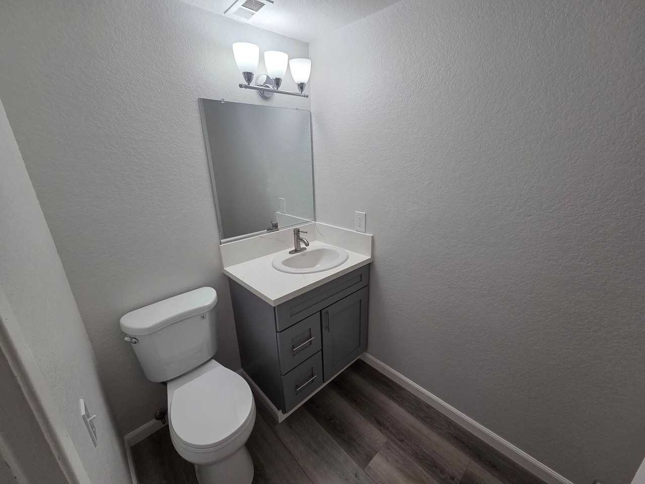1826 Lochglen Ct - Photo 6 of 12