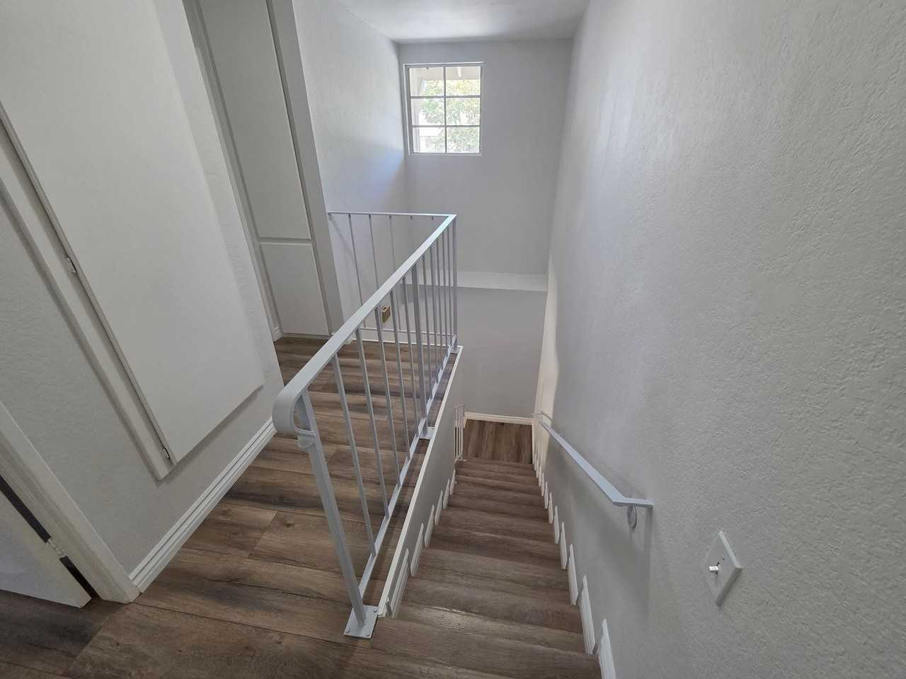 1826 Lochglen Ct - Photo 7 of 12