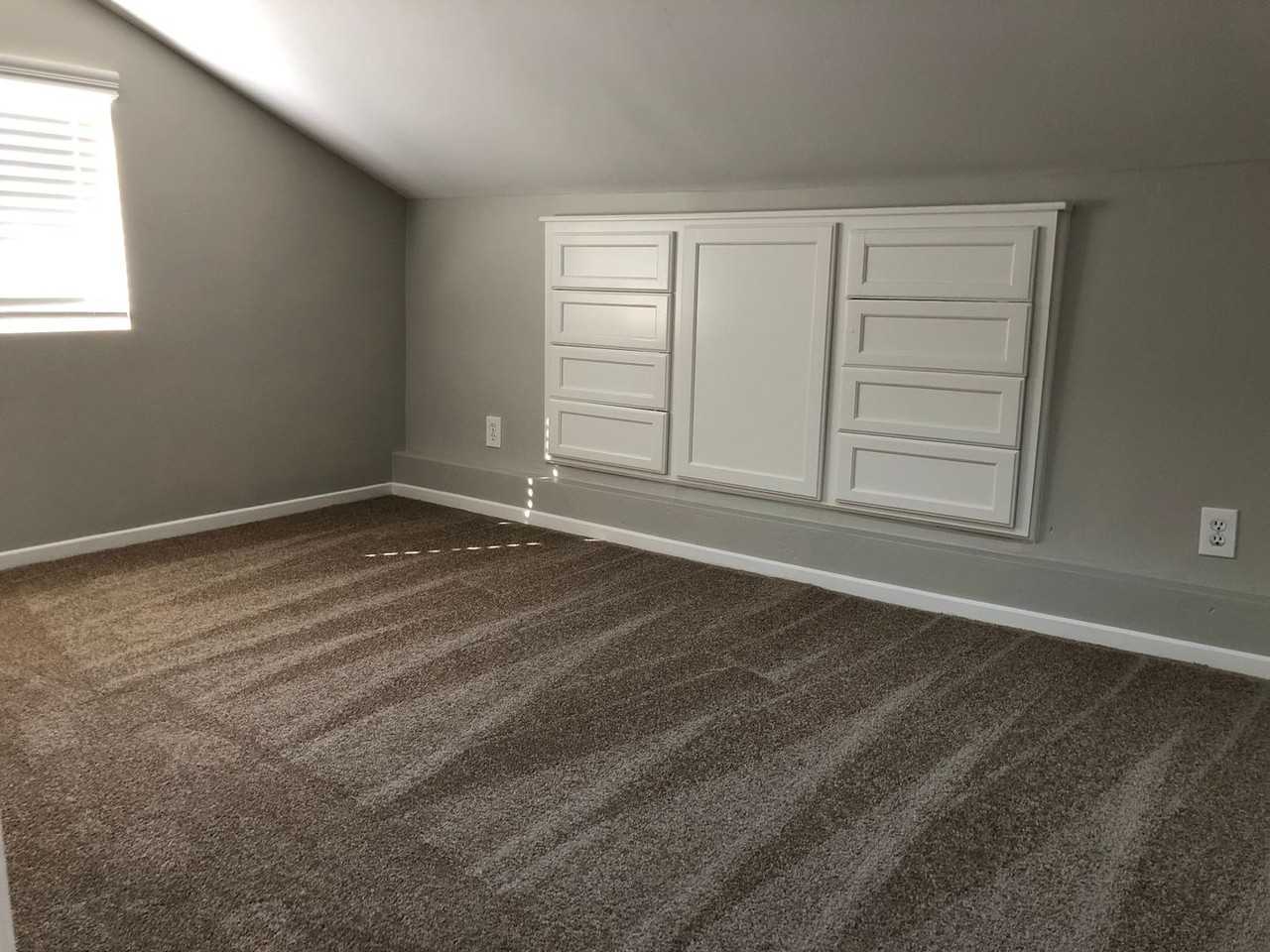 937 Woodgrove Dr - Photo 7 of 10