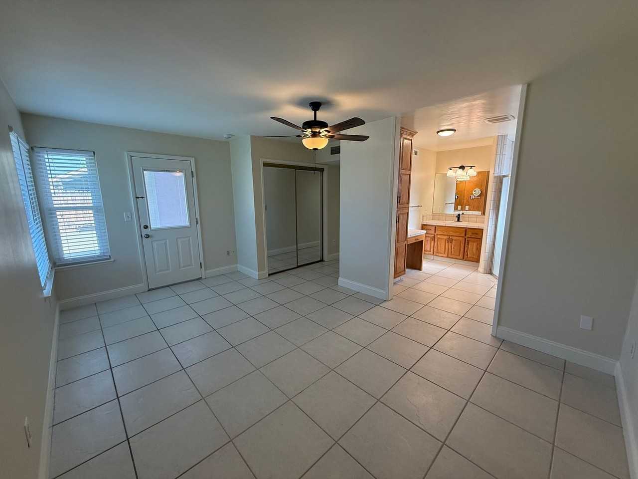 5801 Baywood St - Photo 6 of 14