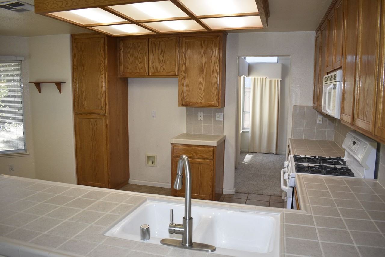 5229 Windham Way - Photo 5 of 16