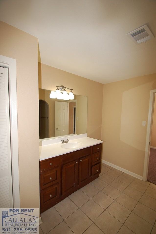 2912 Dorset Dr - Photo 5 of 18