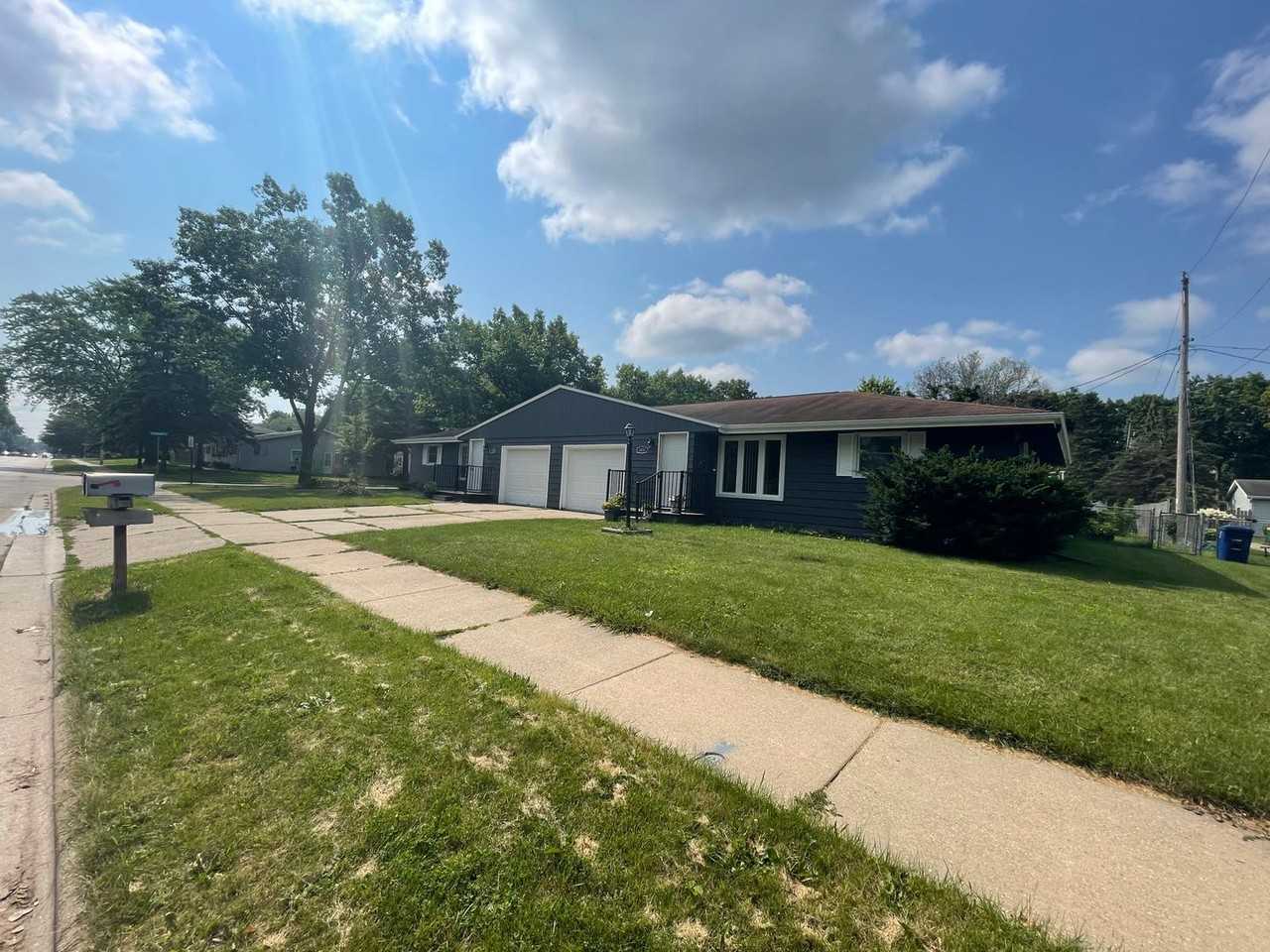 1849 Western Ave - Photo 2 of 16