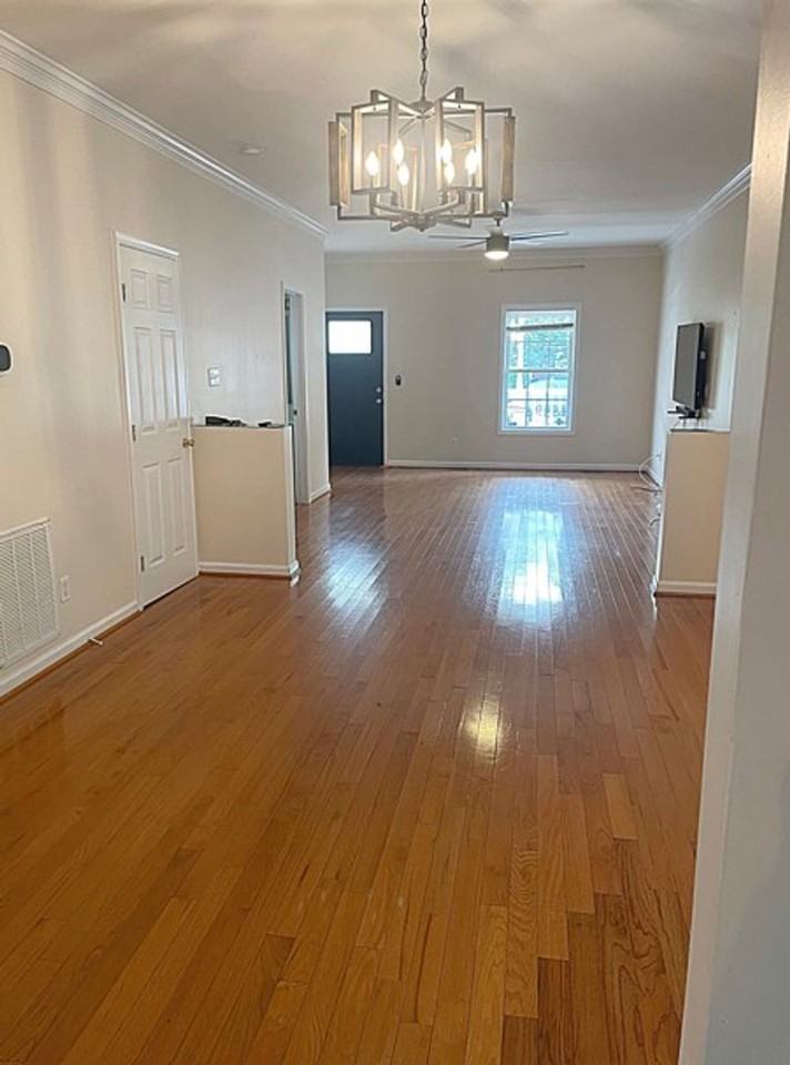 818 N 24th St - Photo 2 of 10