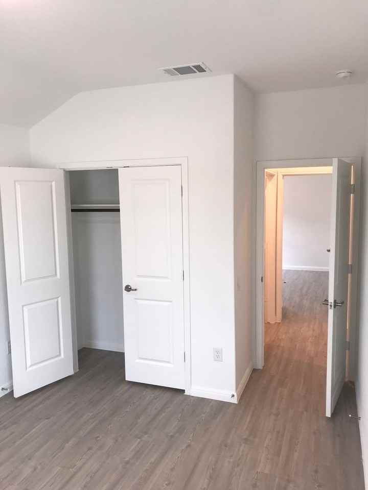750 Haas Way - Photo 7 of 19