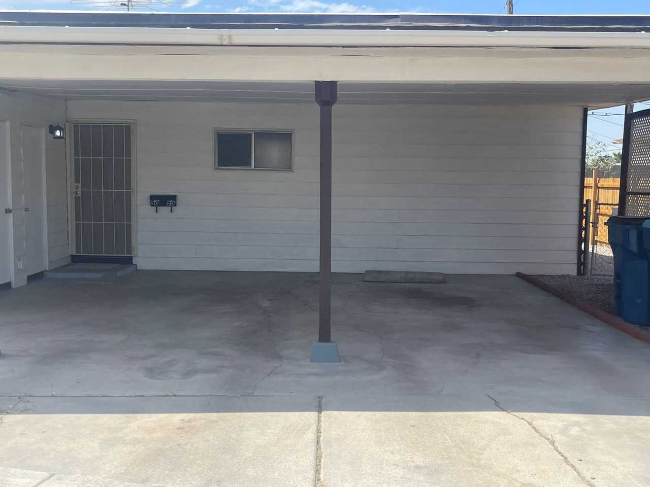 5055 Blanton Dr - Photo 5 of 32