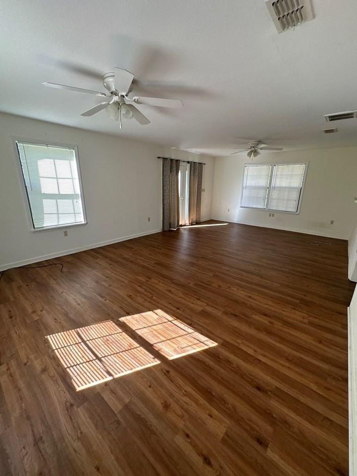 3242 Varnell Dr - Photo 6 of 12