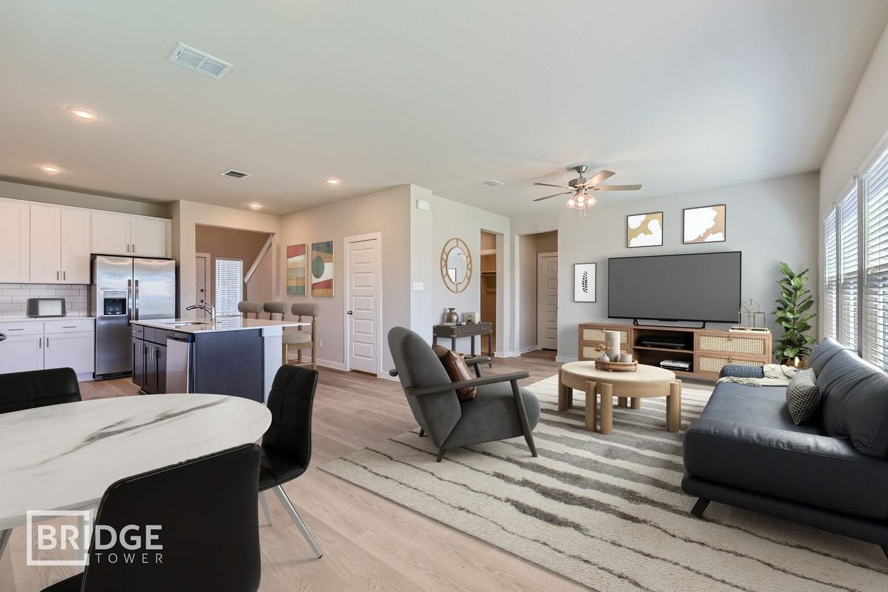 7421 Escarpment Dr - Photo 4 of 12