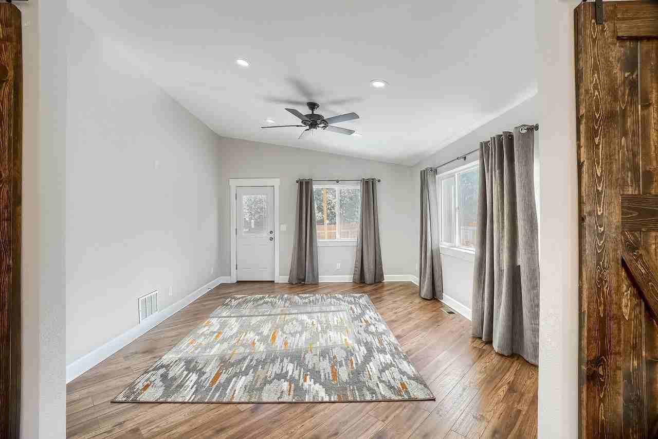 417 N West St - Photo 7 of 22