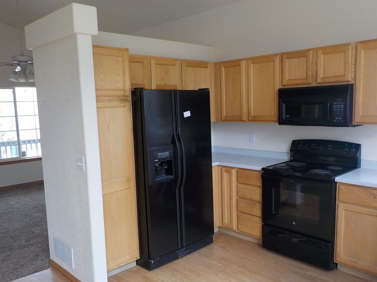 8720 Rosebud Pl - Photo 3 of 10