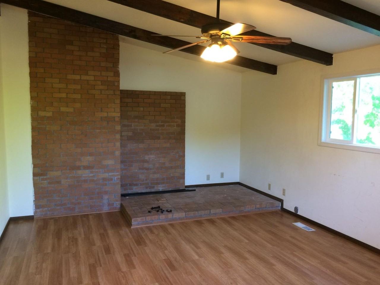 1950 Nw 27th St - Photo 5 of 15