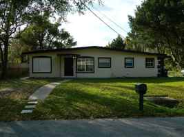 featured image of 944 Kensington Dr