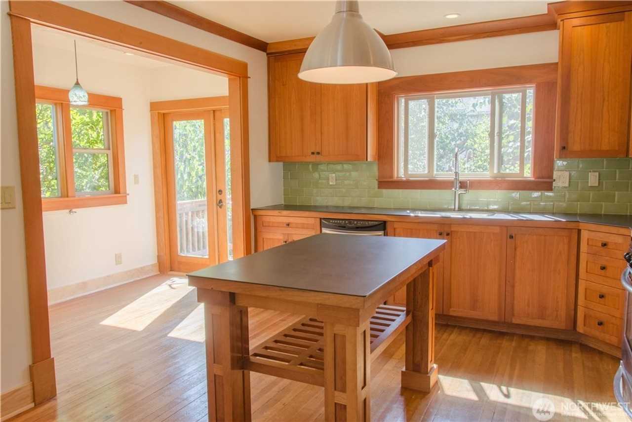 119 26th Ave - Photo 7 of 18