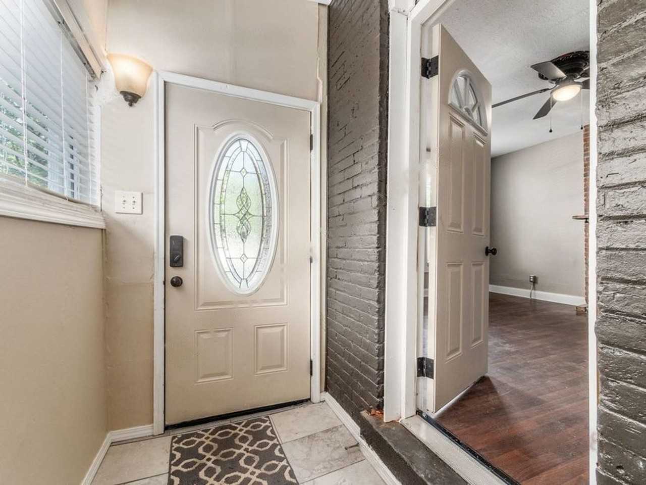 274 S Skidmore St - Photo 5 of 29