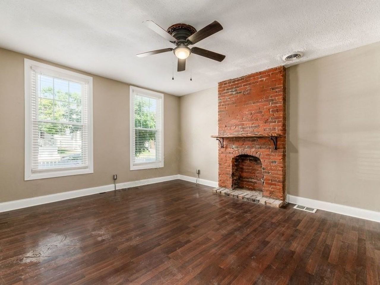 274 S Skidmore St - Photo 7 of 29